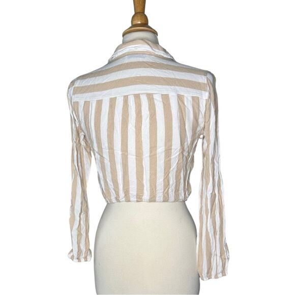 Hollister Striped Tan and White Women's Top Button Front Crop Top Lightweight - Picture 2 of 10
